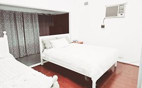 4 Bedrooms Holiday House